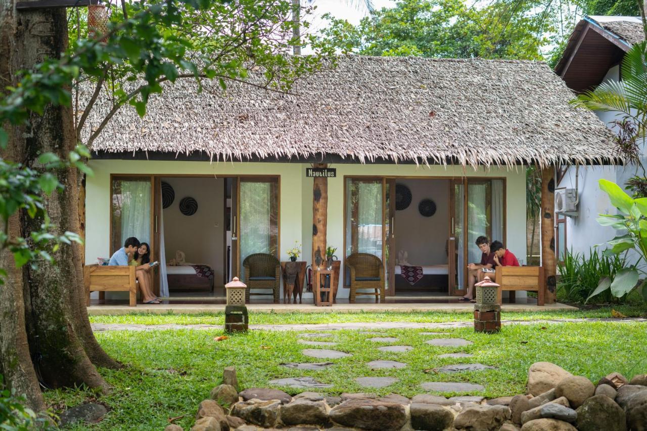 Murex Dive Resort Manado Buitenkant foto