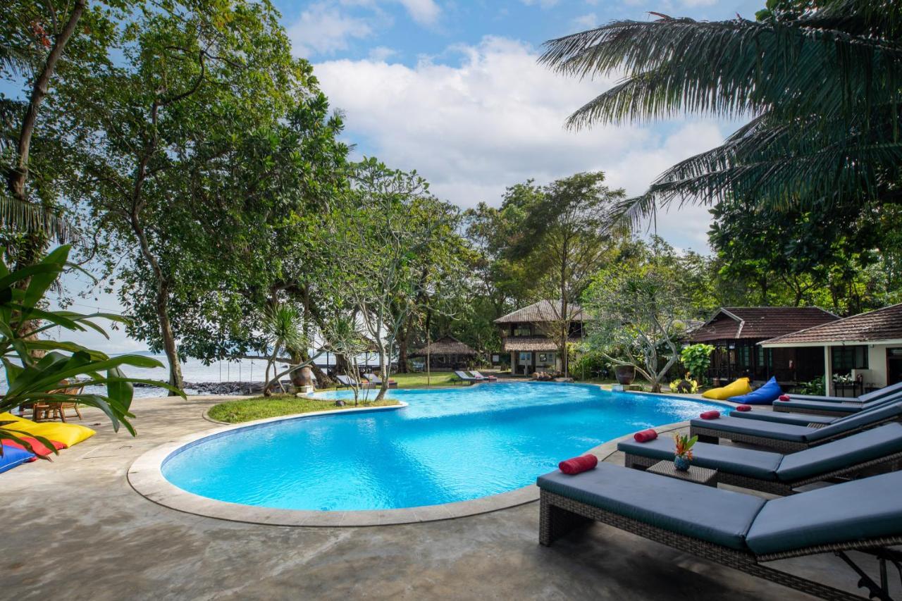 Murex Dive Resort Manado Buitenkant foto