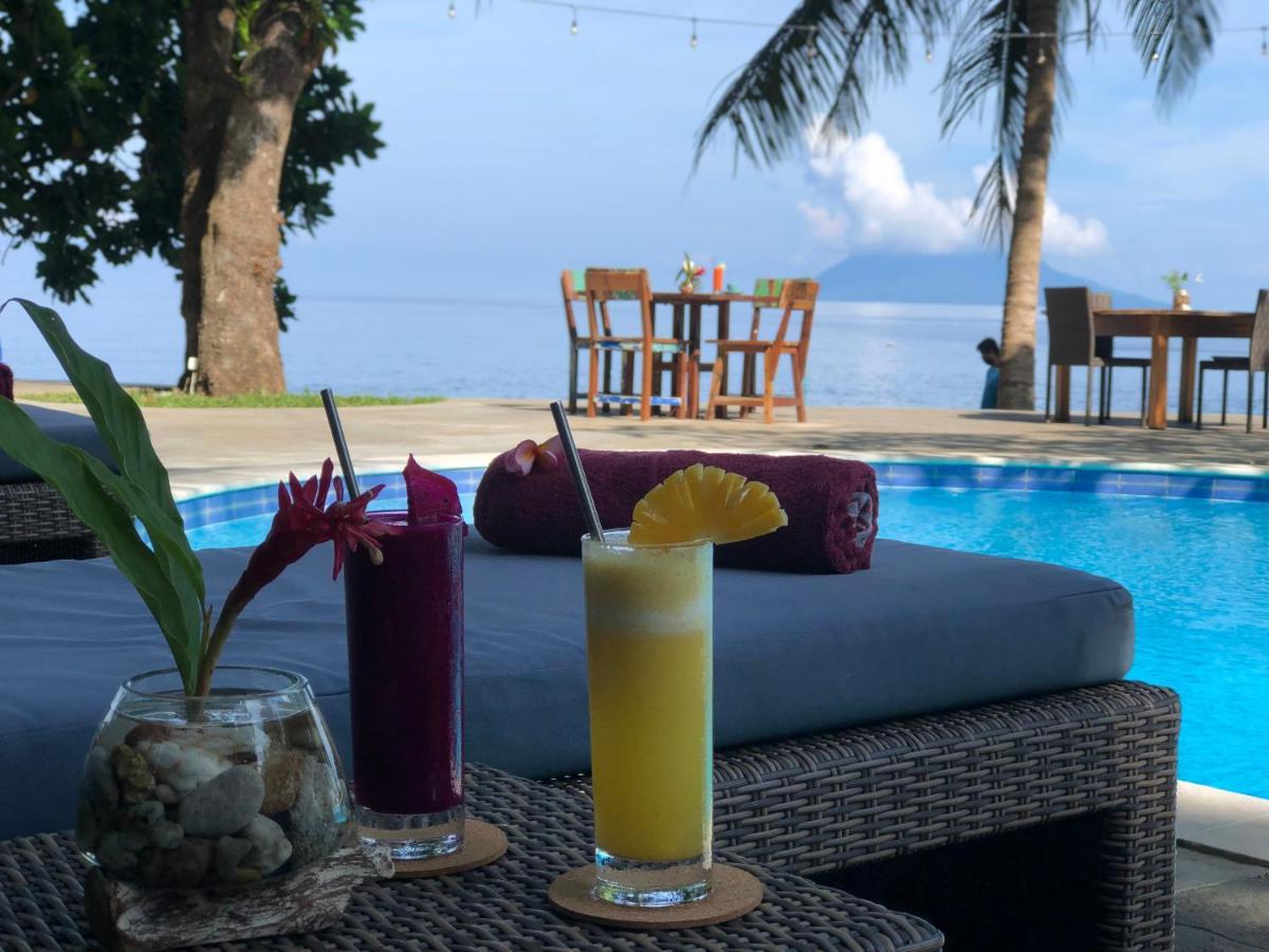 Murex Dive Resort Manado Buitenkant foto