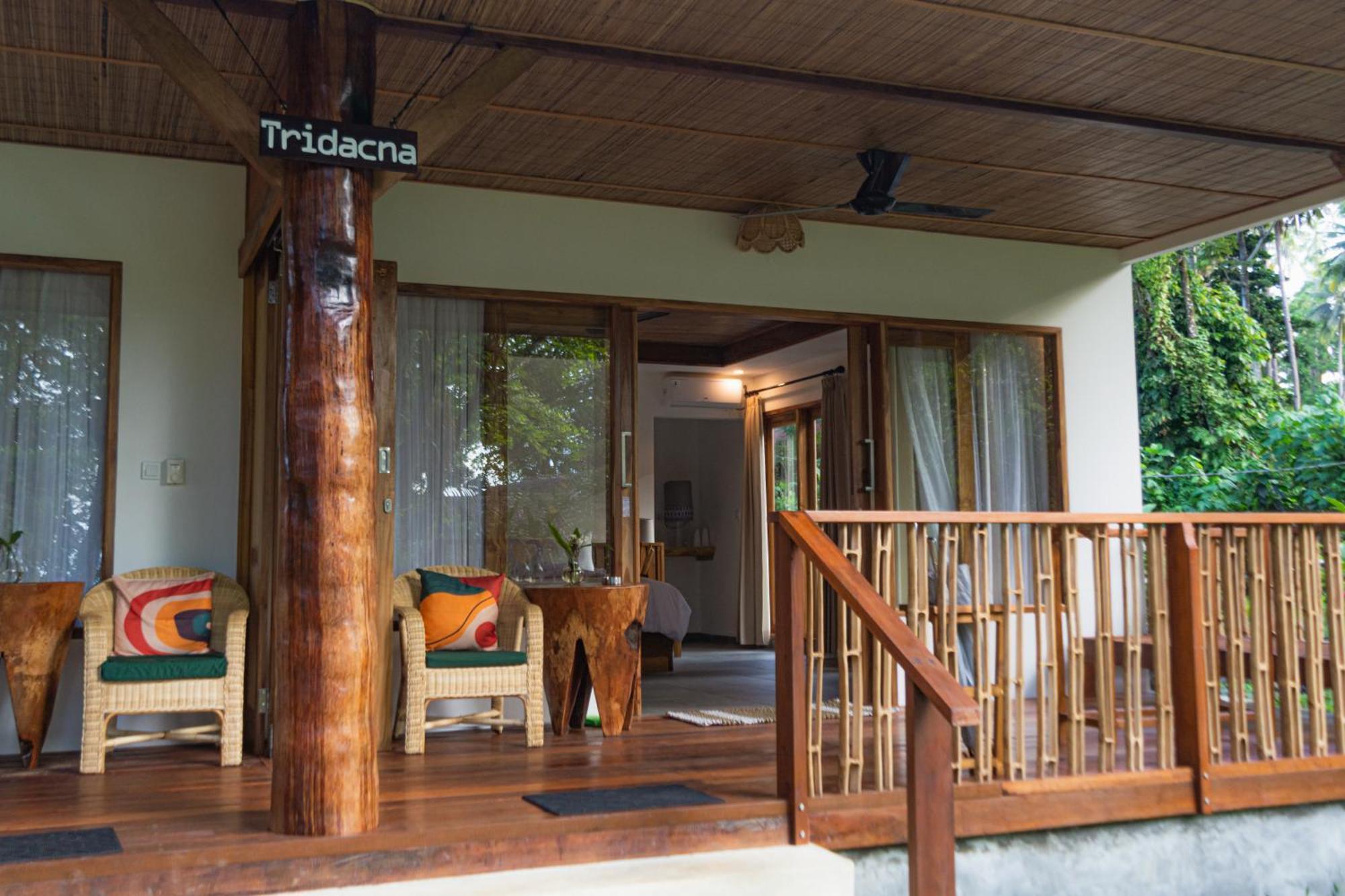 Murex Dive Resort Manado Buitenkant foto